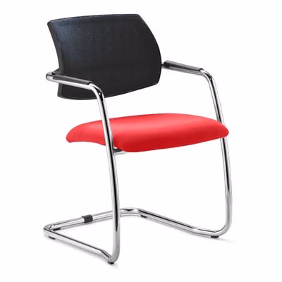 Immagine di Sedia visitatore ELICA SYSTEM su slitta schienale nero sedile rosso
